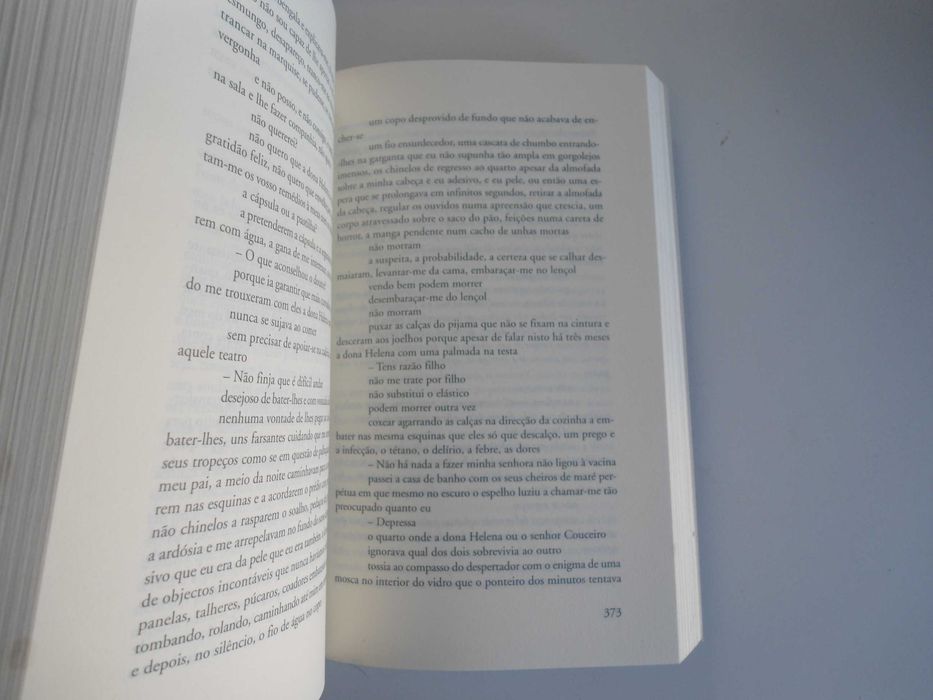 Que farei quando tudo arde? por António Lobo Antunes