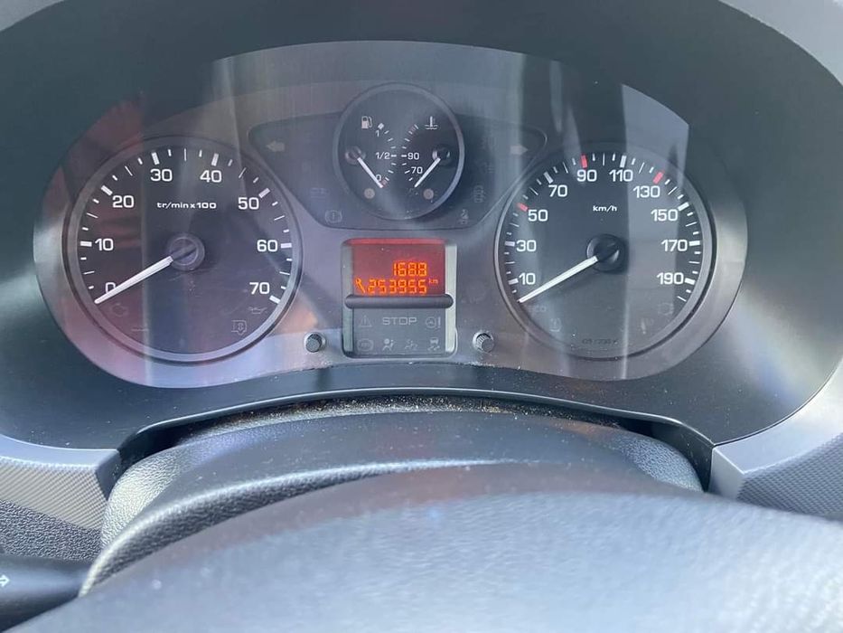 Peugeot partner 1.6 3L longa