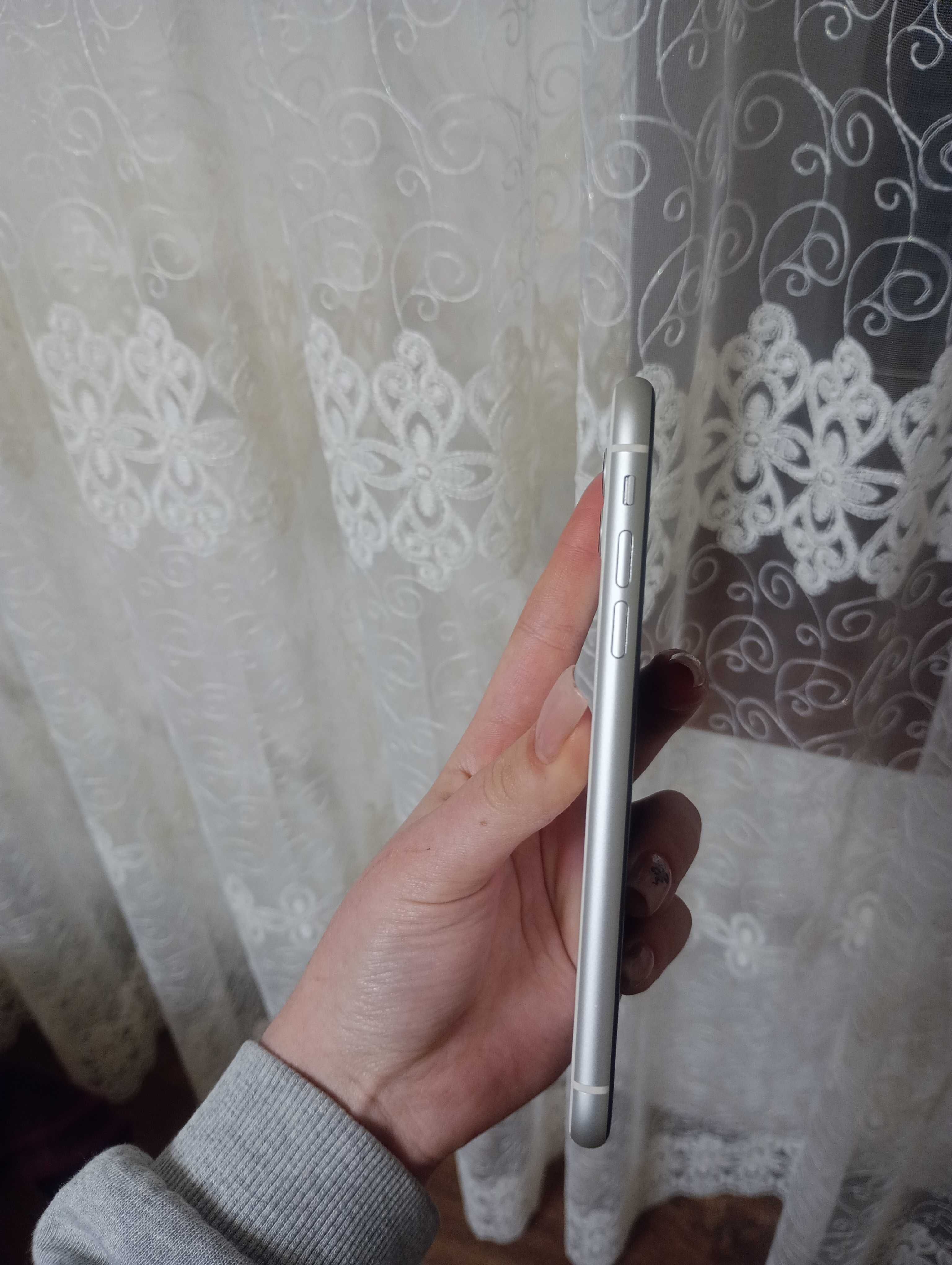 iPhone 11 на 128 ГБ