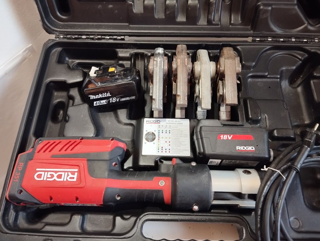 Zaciskarka do rur  Ridgid RP 351 zestaw 4x szczęki typ V Aku Makita