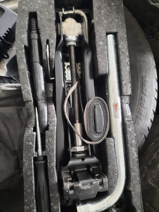 Органайзер запасного колеса шкода сеат фольксваген ауді