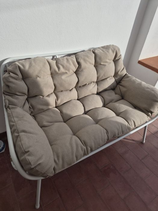 Conjunto de jardim em bom estado