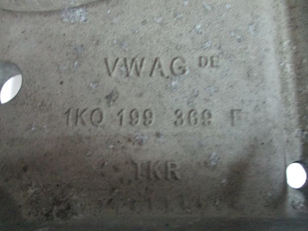 Charriot frente AUDI A3 (8L1)