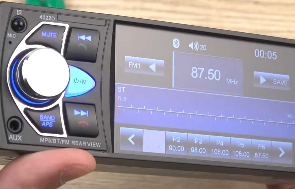 Автомагнітола з дисплеєм bluetooth стандартна універсальна usb флешки