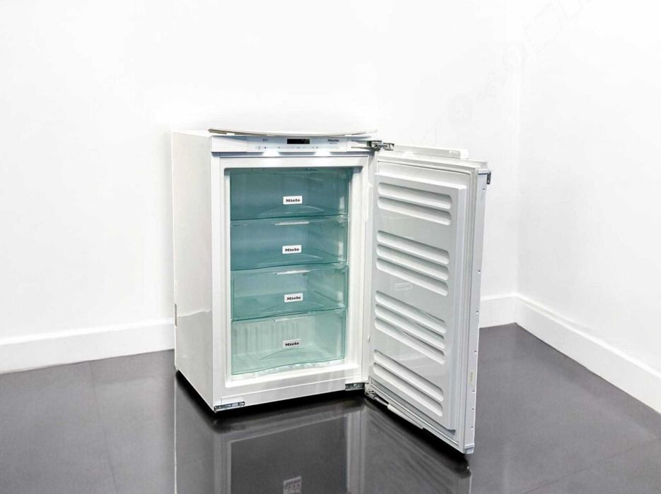 Морозильник Miele / Милле FN 32402 i / 4 ящики, вбудов.