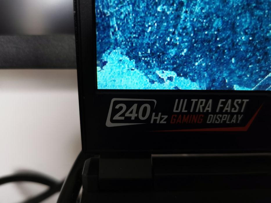 MSI GE75 Raider SGS (RTX 2080 Super, i7 10Gen)