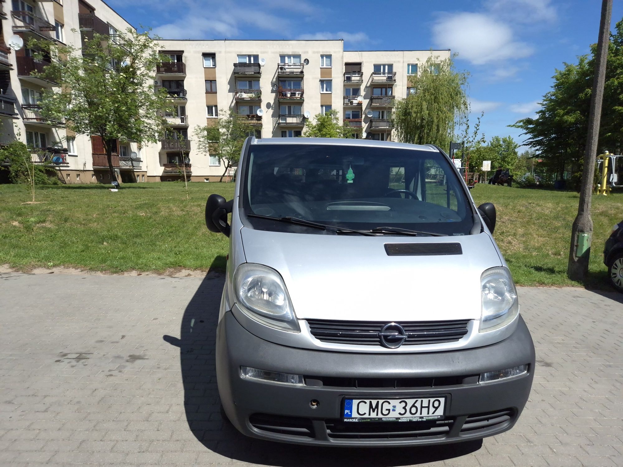 Vivaro brygadówka