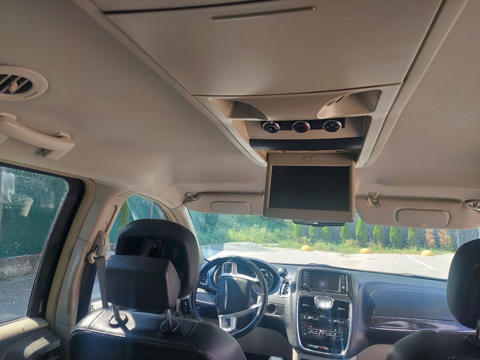 Крайслер таун каунтрі 2014, 3.6 бенз газ.