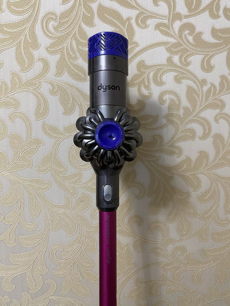 Пылесос аккумуляторный Dyson V6 Absolute