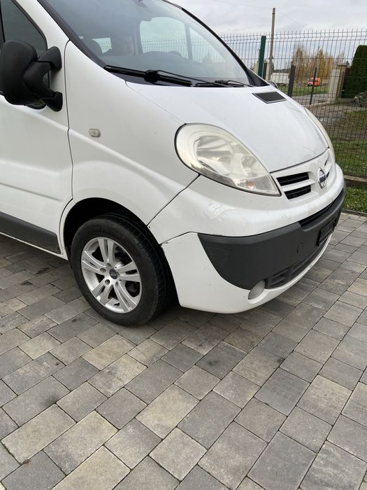 Салон Трафік Віваро Trafic Vivaro пол карти подножка