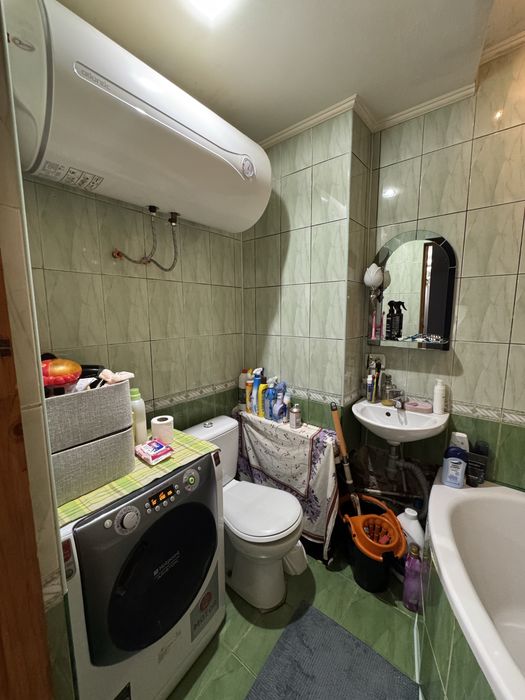 Продаж 2 кімнатної квартири по вул.Глинянський Тракт з ремонтом