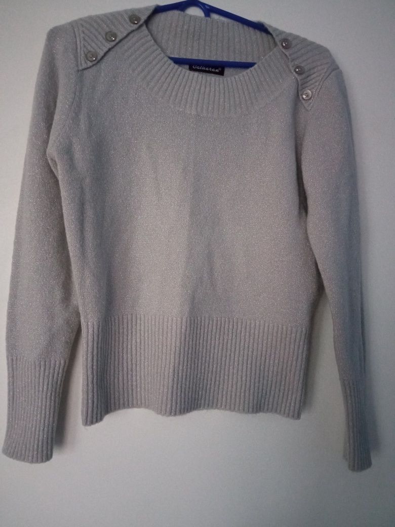 Sweter (rozmiar M/L) - 5zł