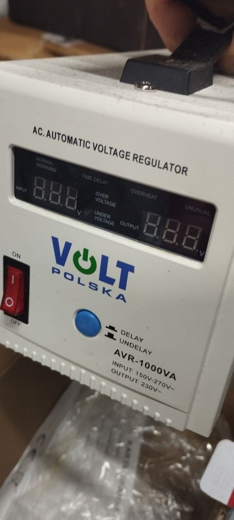 Stabilizator AVR 1000W Volt do domu agregatu zabezieczenie sieci