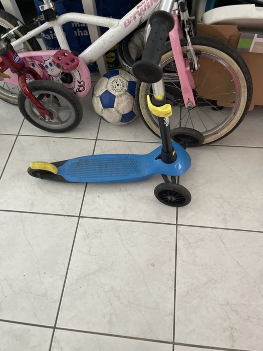 Vendo bicicleta de menina, bicicleta sem pedais e trotinete