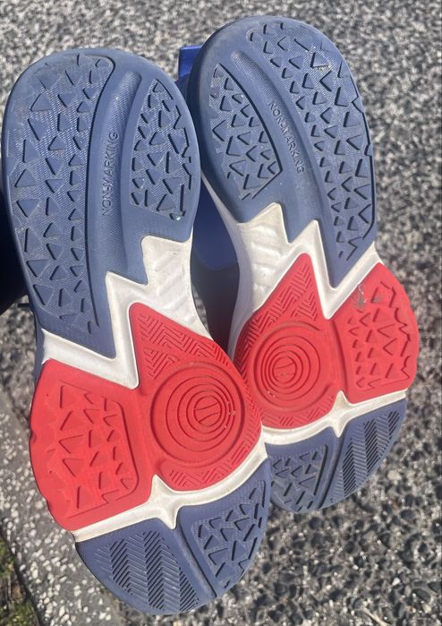 Tenis basket criança semi novos 38