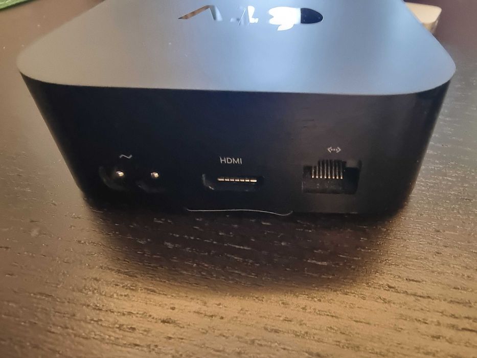 Apple TV 4K - 2.ª geração 64 GB