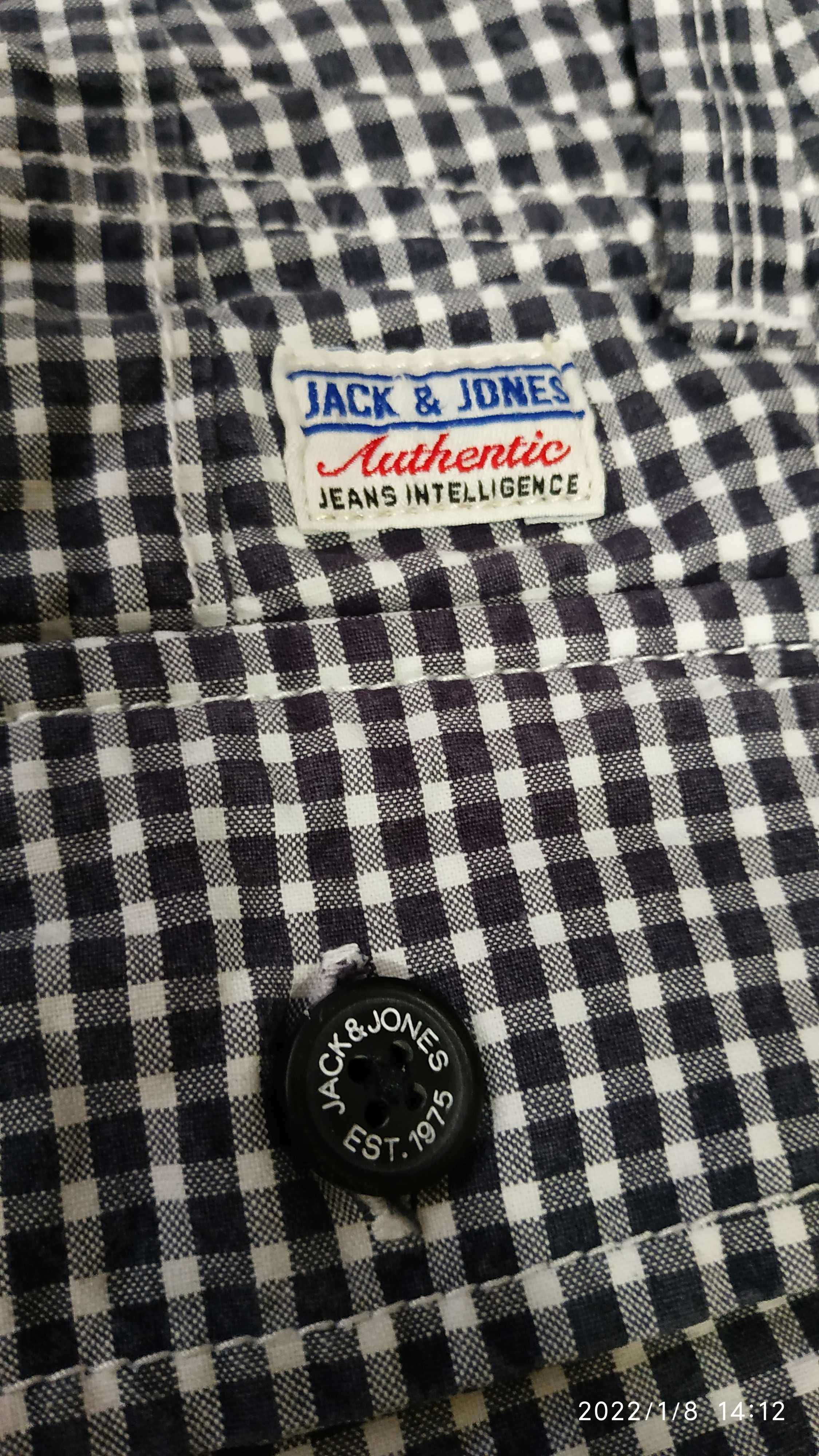 Шорты в клетку Jack & Jones.