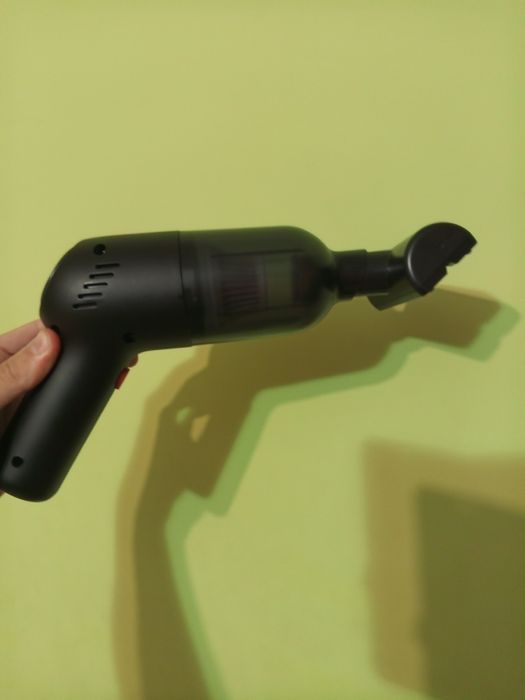 Ручний пилосос без марки