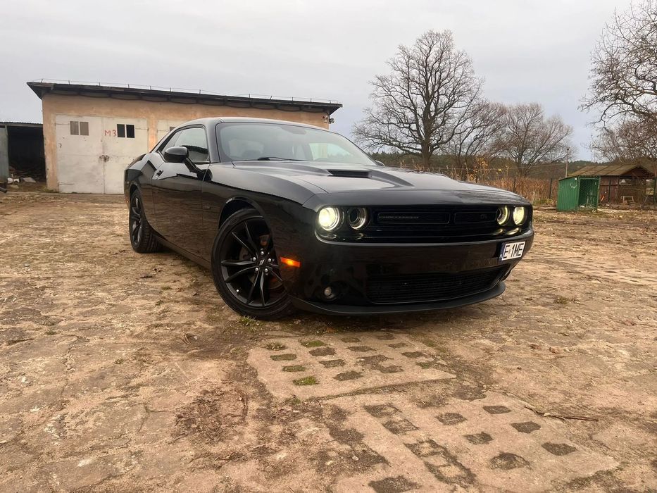 Dodge Challenger 2017 R/T PLUS manual stan bardzo dobry, mały przebieg