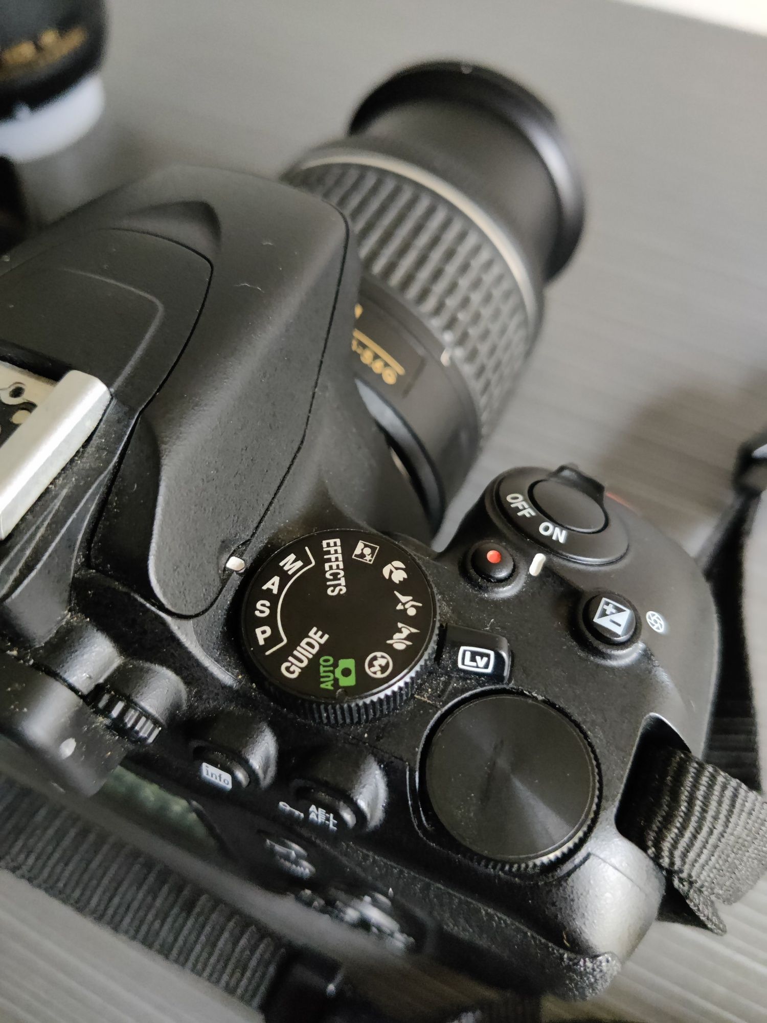 Nikon D3500 - Corpo + Lente