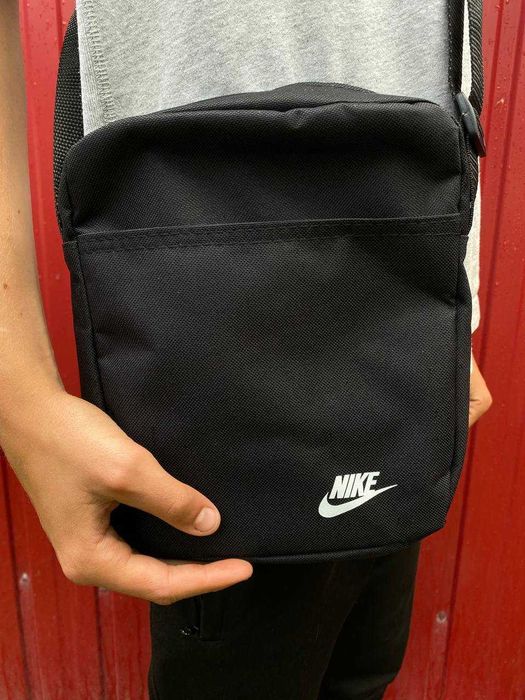 Берсетка через плече NIKE. Сумка
