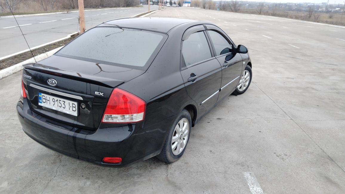 Kia Cerato 2007.