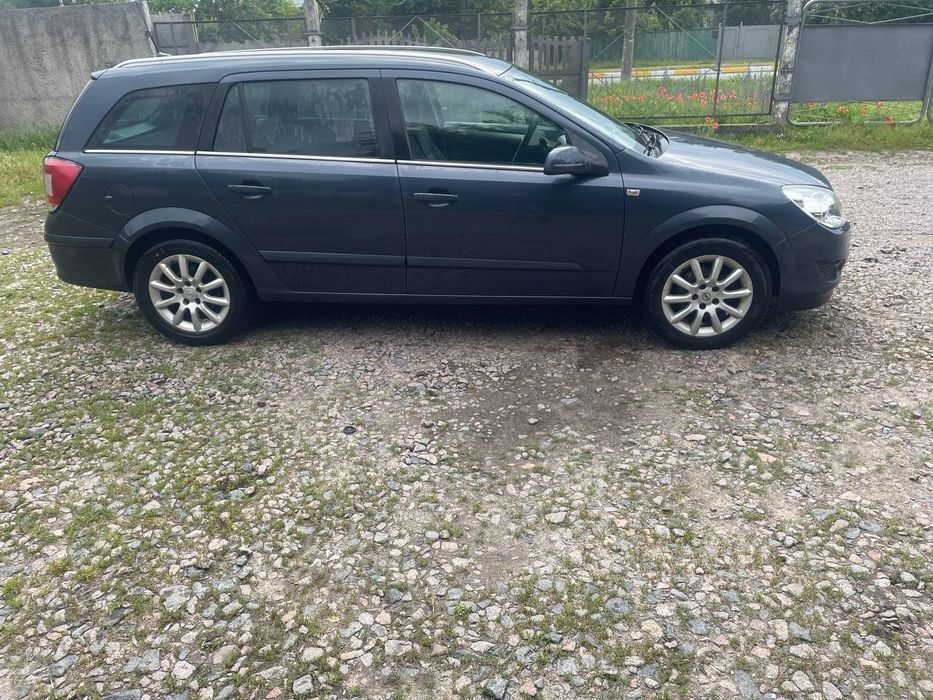 Opel Astra H 2008 року, універсал, 1.6 бензин, механіка