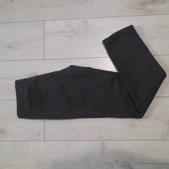 Eleganckie spodnie chłopięce