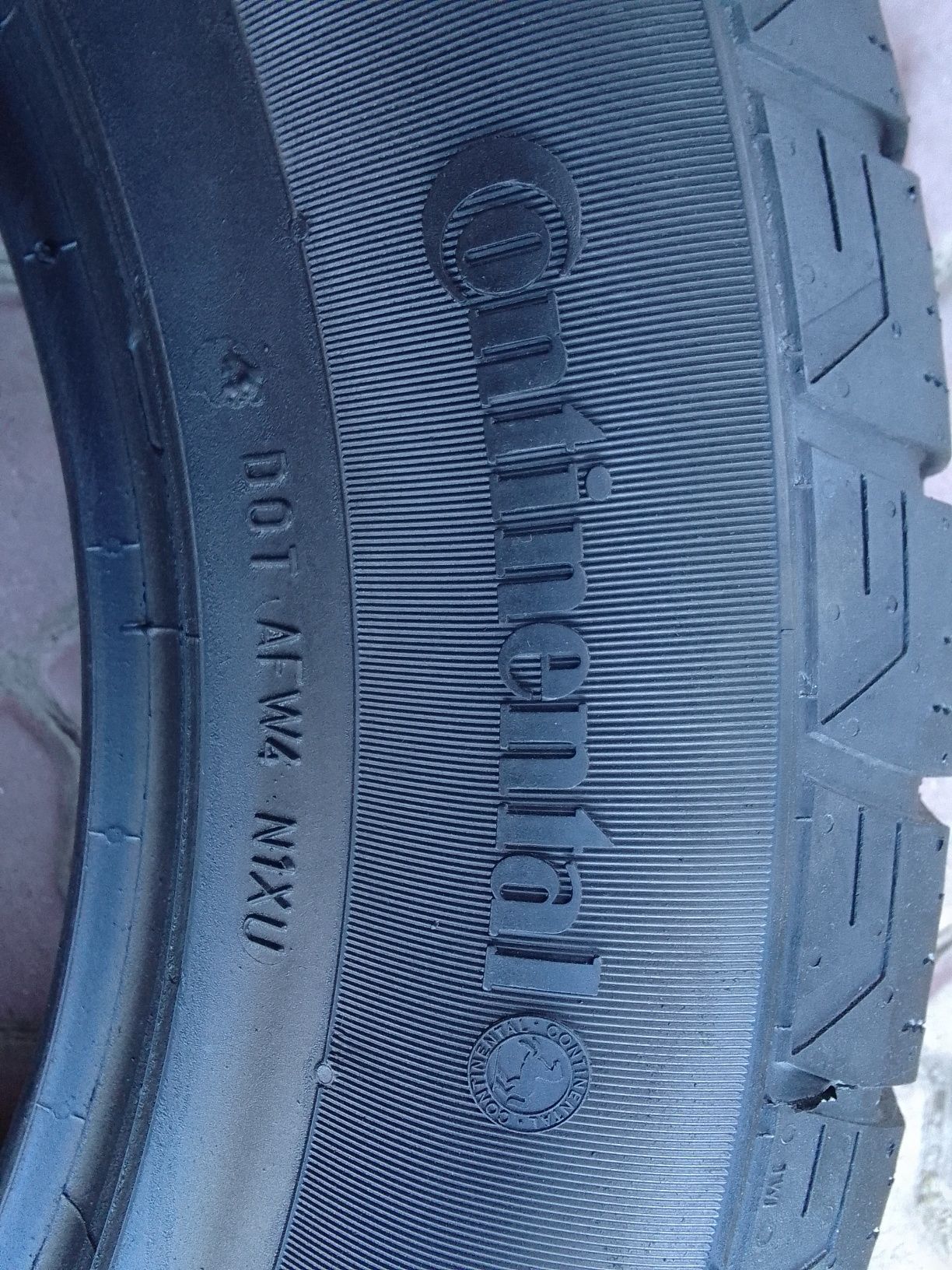 Opona wielosezonowa 255/60r18 CONTINENTAL 8mm