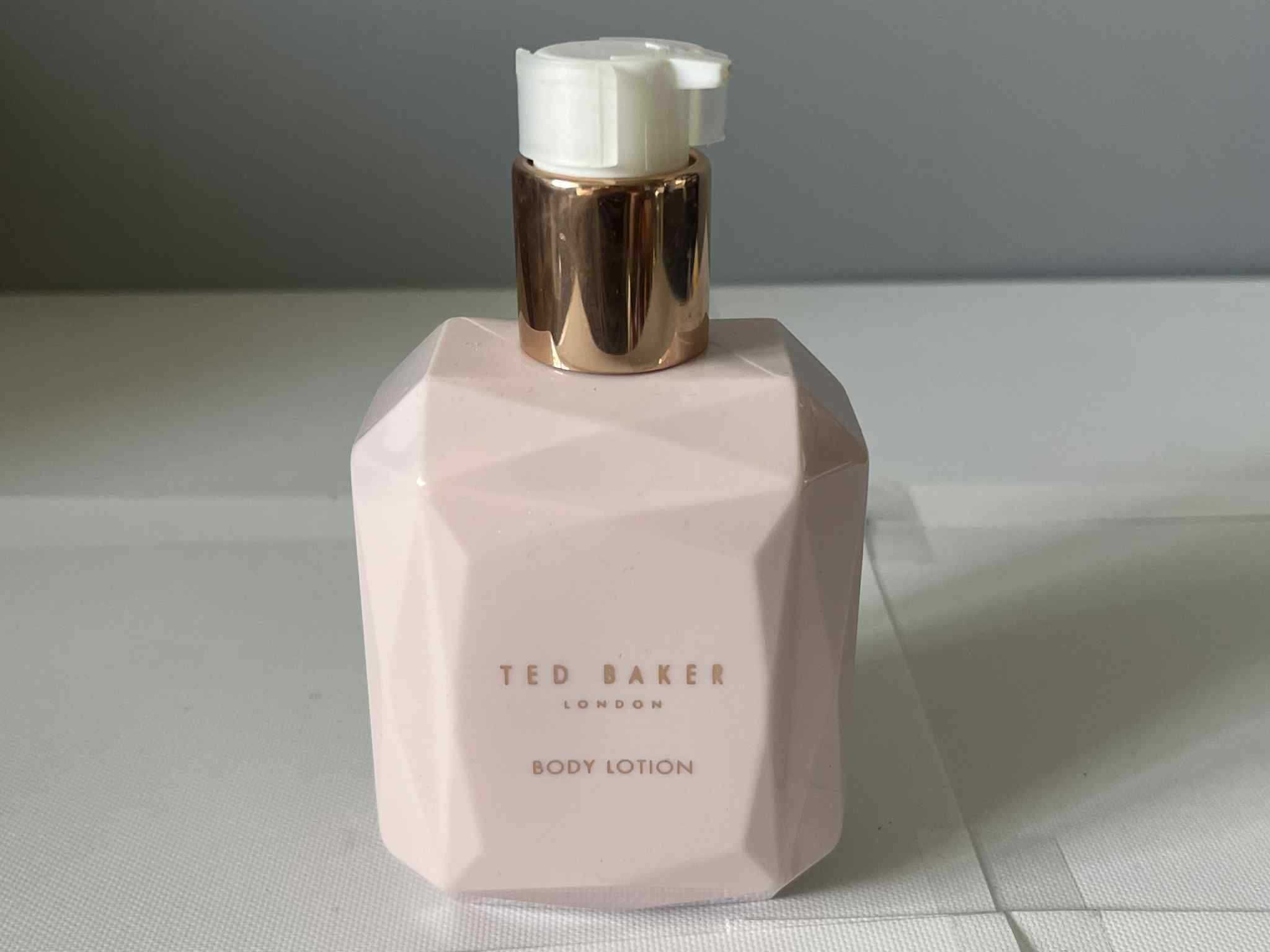 Ted Baker London Balsam  jaśmin piżmo 250 ml
