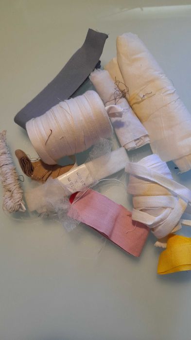 Fechos novos e usados e outras coisas de costura