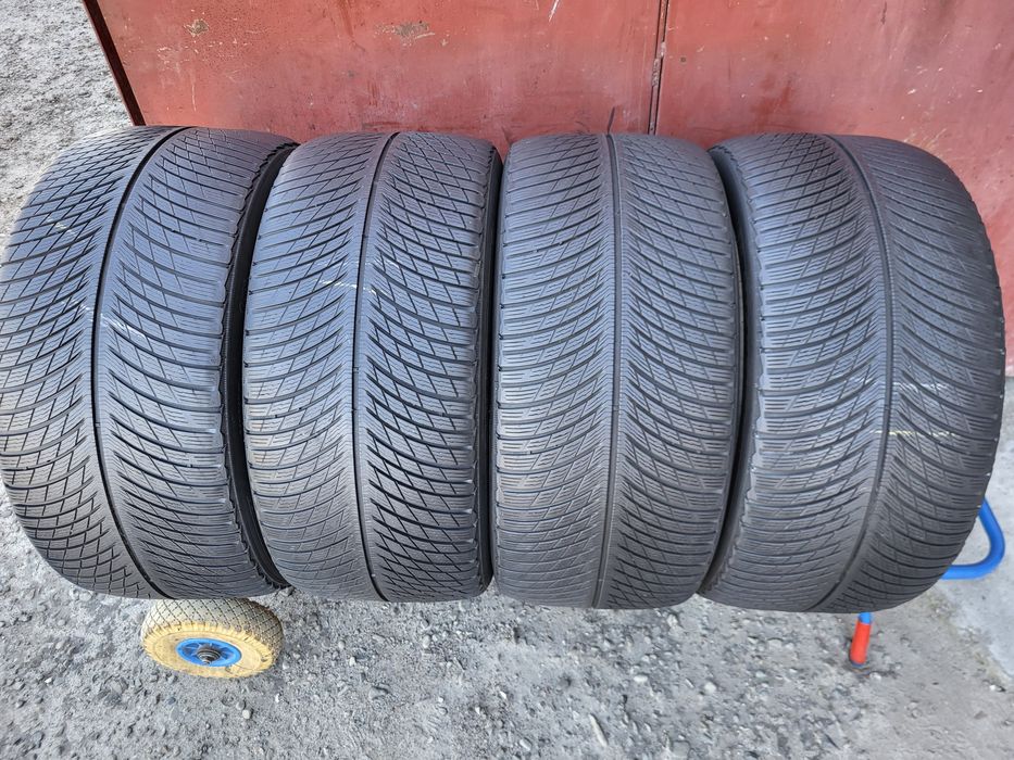 295/40/21 R21 Michelin Pilot Alpin 5 SUV 4шт ціна за 1шт шини