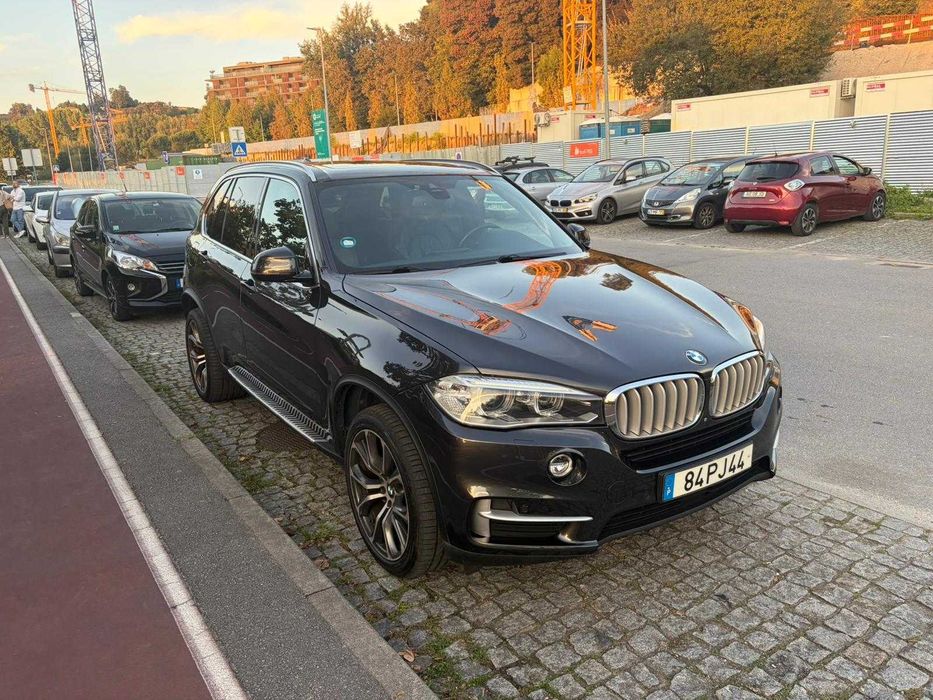 BMW X5 2.5D xDrive 7 Lugares Pack M