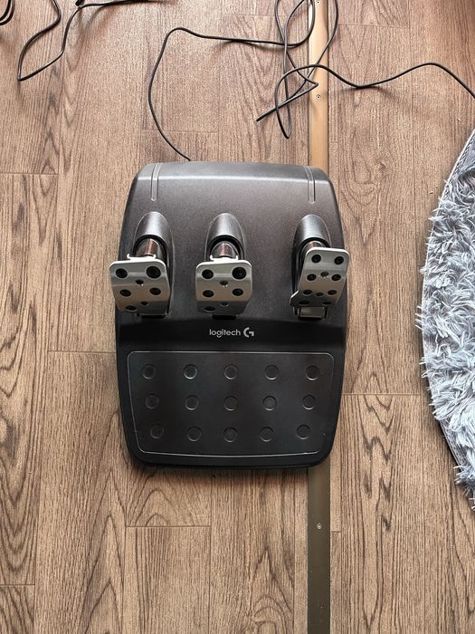 Кермо для пс5 logitech g29 + диск гран туризмо 7