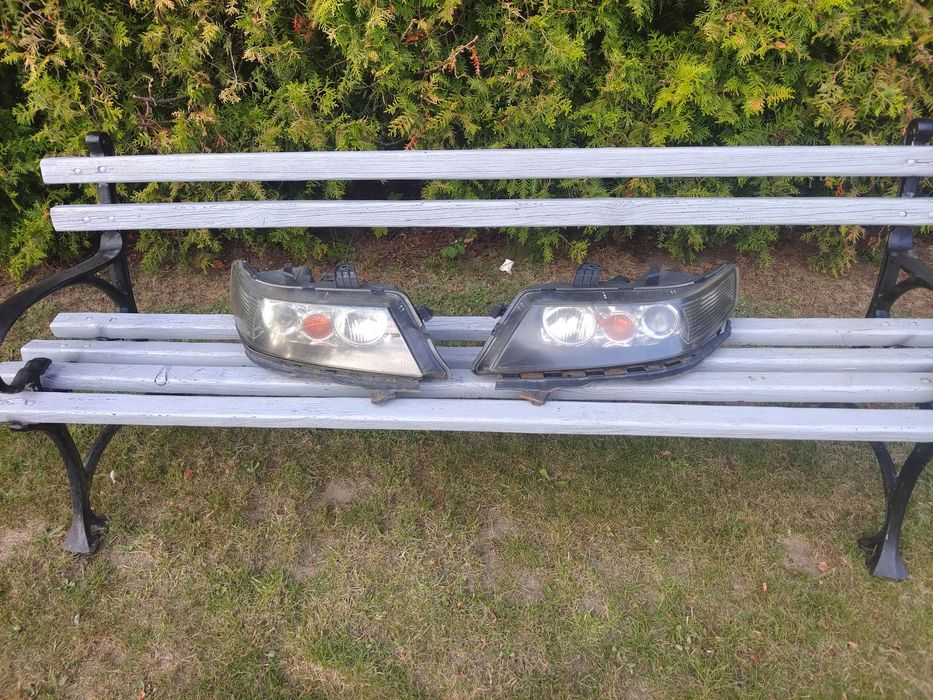 HONDA ACCORD VII 7 lampa prawa lewa przód przednia