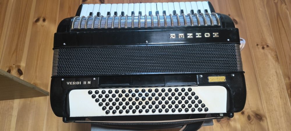 Akordeon hohner verdi 2/ 96 basowy