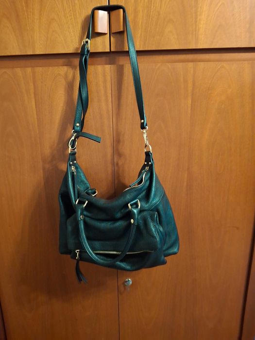 Продам сумку жіночу чорного кольору нову.