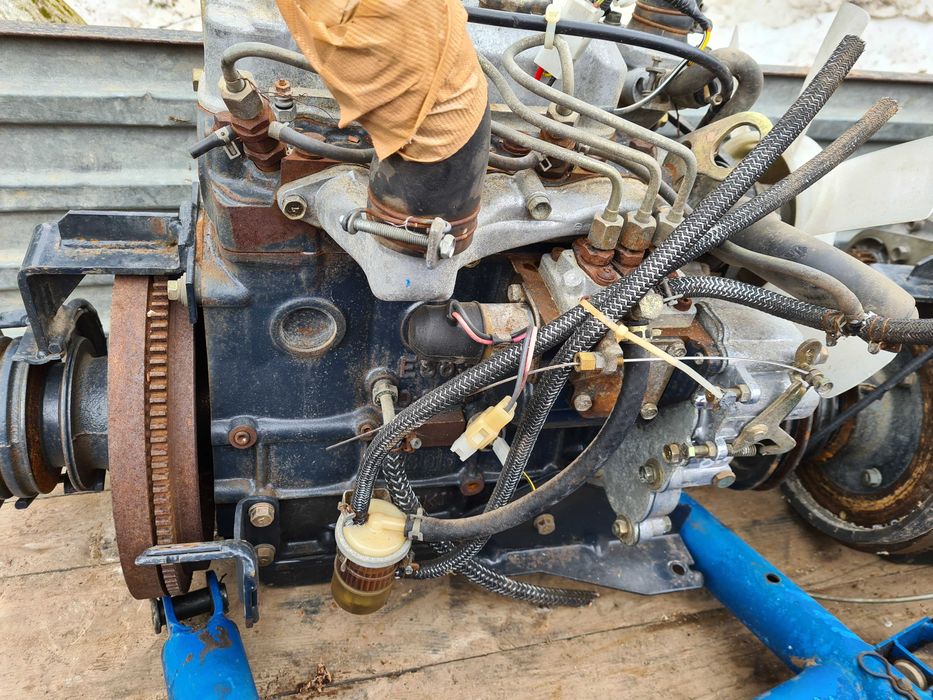 Silnik Iseki  E383 kosiarka traktorek minikoparka