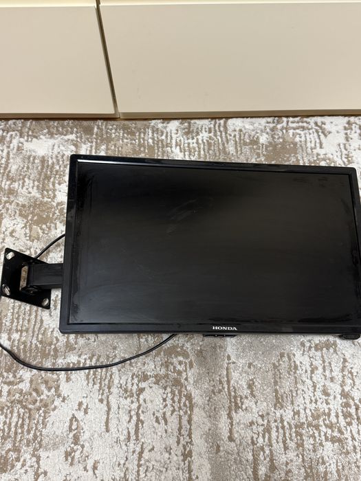 Телевізор з кріпленням HONDA
