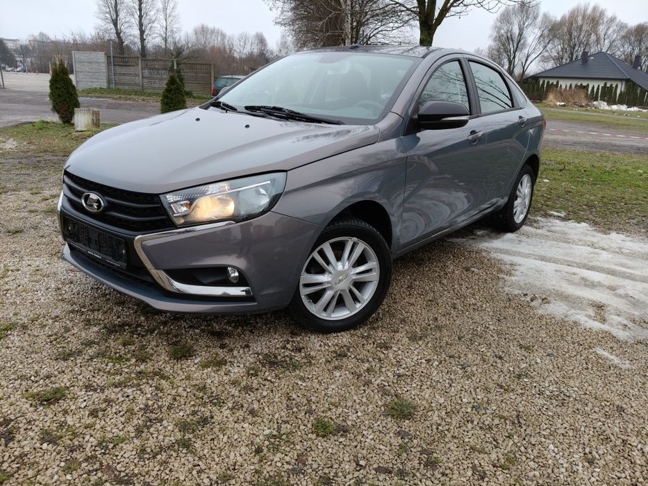 Lada Vesta 2017 rok Benz z Niemiec najtaniej