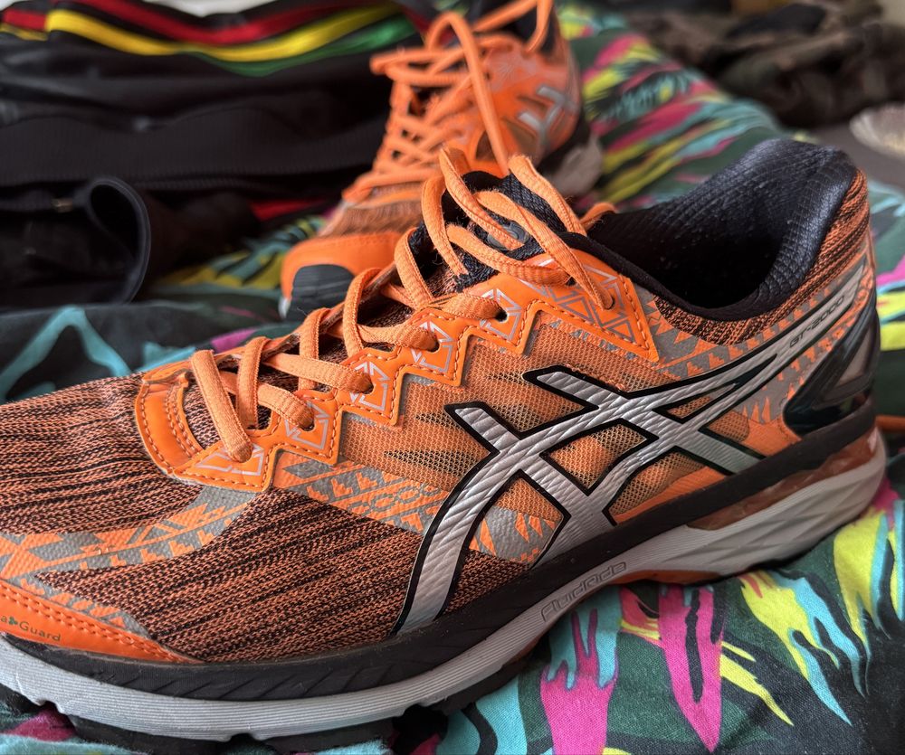 Buty do biegania Asics Gt-2000 4 Lite-Show Plasmaguard r. 42.5
