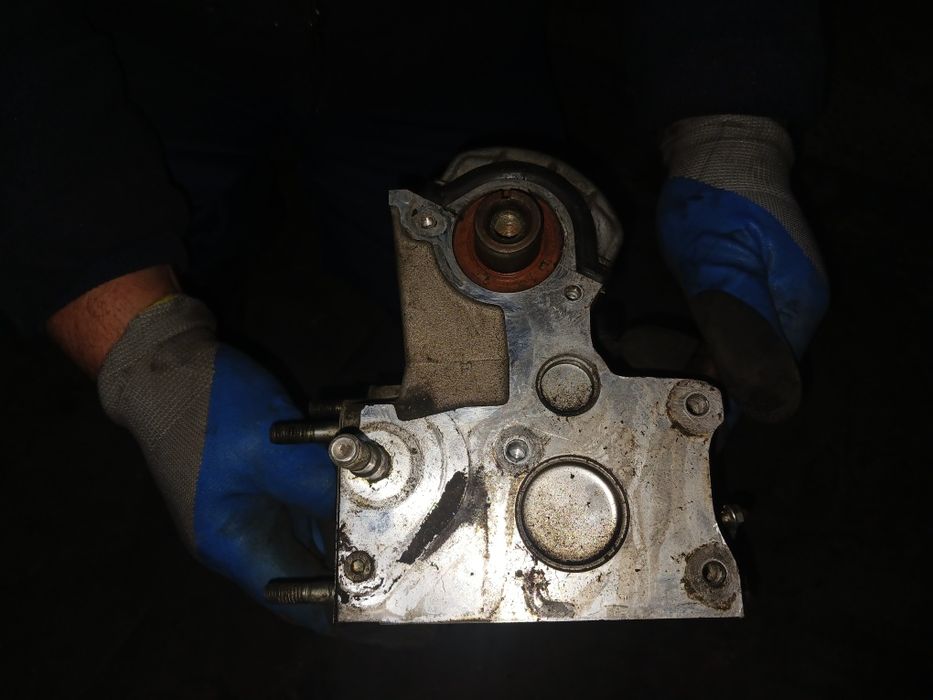 Головка блока.Гбц вольво, Carisma Laguna Scenik Volvo 1.9 TD