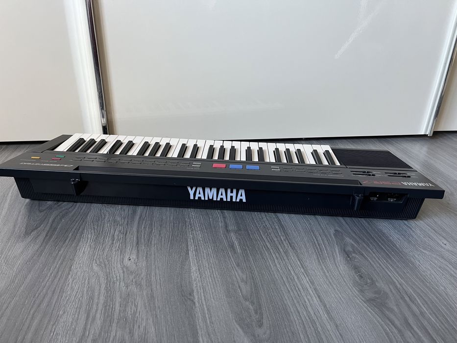 Синтезатор Yamaha