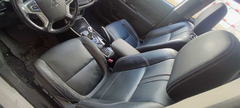 Mitsubishi Outlander 2.0 PHEV Intense Navi Automatica