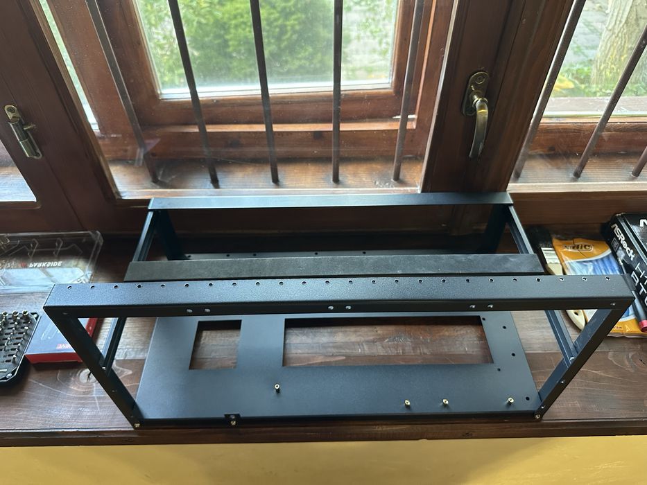 Каркас для майнинг ферми (без інструкціі) читайте опис.