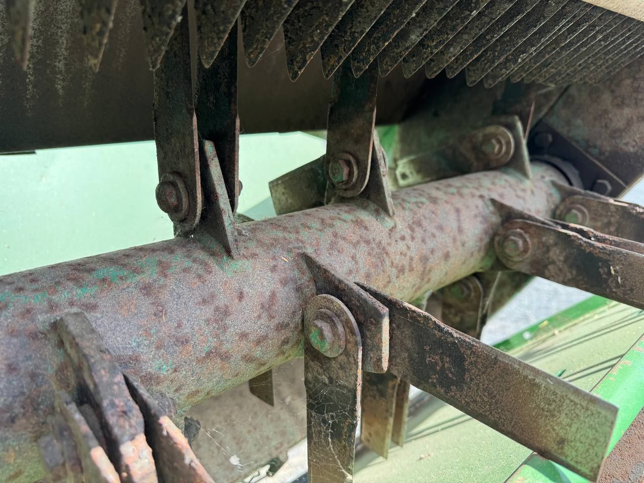 Комбайн свіжопригнаний John Deere 935