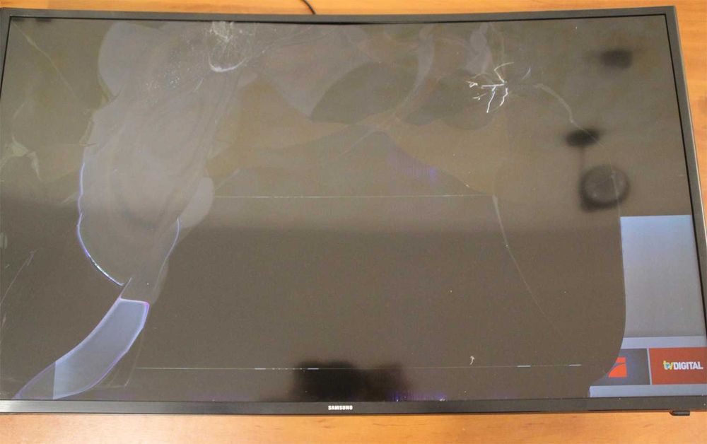 Розбита матриця 40" Samsung ue40ku6179. BN41-02528A, BN44-00806A