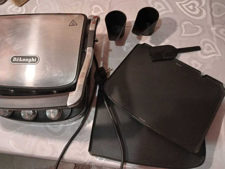 . Гриль DeLonghi.