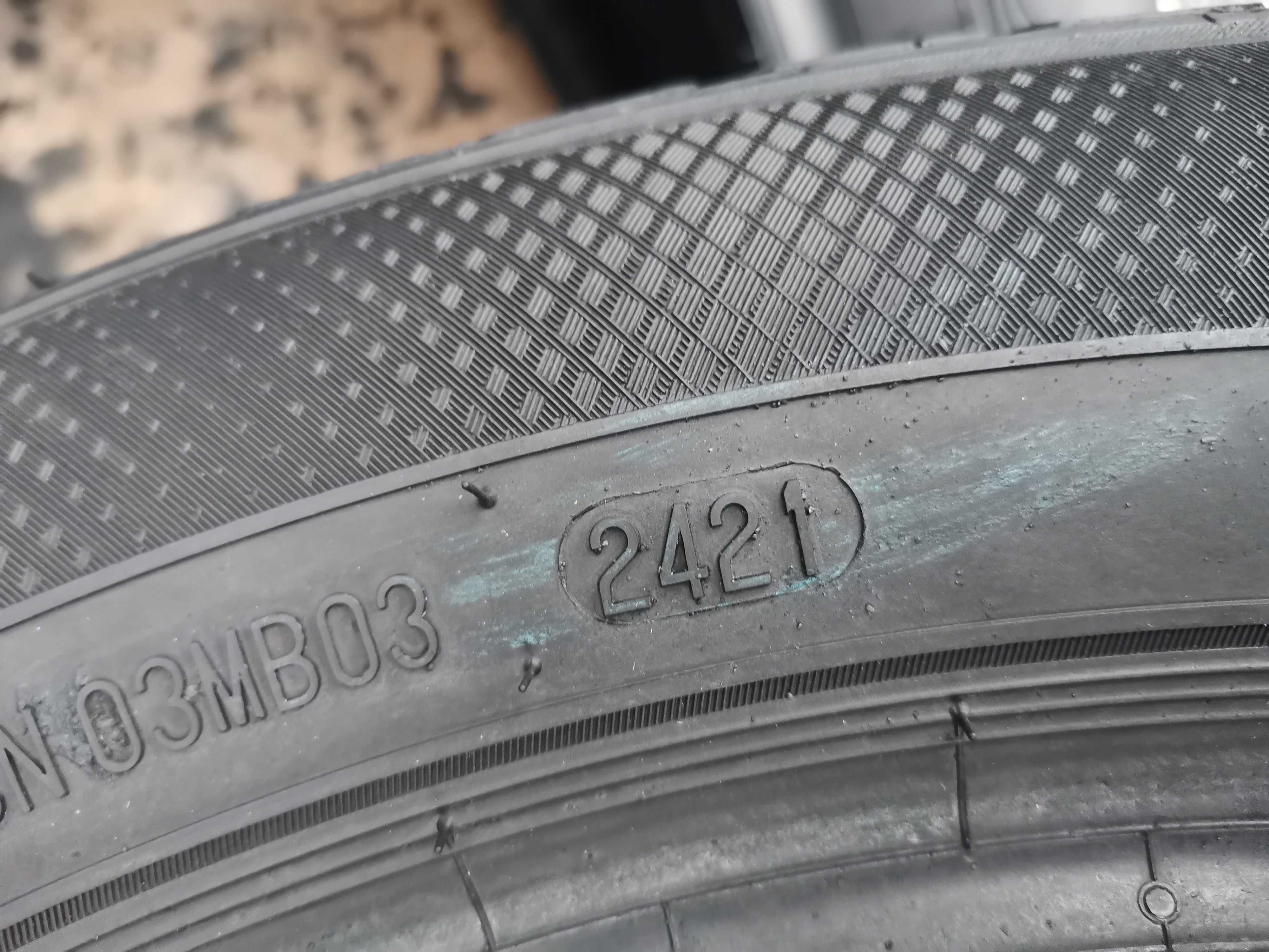 lato Semperit 185/60/15 XL z 2021r 7.5mm