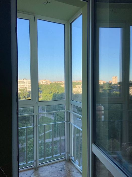 Продам 1 из.кв.,в новострое П.Григоренка 16 (Ж.С-2), 10/13 с ремонтом.